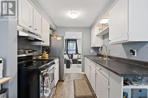 3 - 242 Lakeport Road, Niagara Falls, ON - Indoor Photo Showing Kitchen With Double Sink