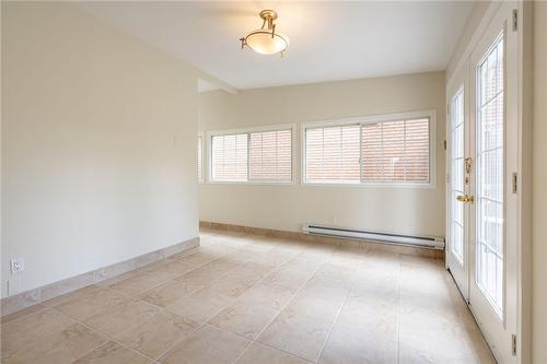 Sunroom - 98 Holmes Avenue, Hamilton, ON - Indoor Photo Showing Other Room