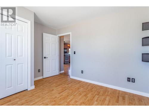 2500 45Th Avenue, Vernon, BC - Indoor Photo Showing Other Room