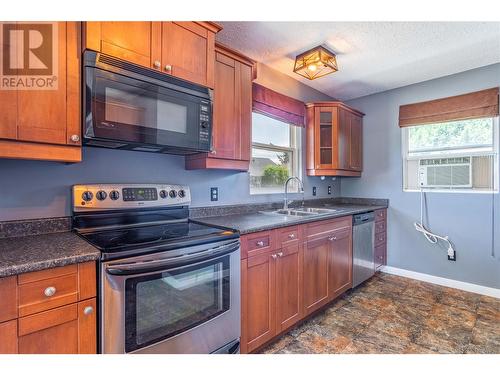 2500 45Th Avenue, Vernon, BC - Indoor Photo Showing Kitchen With Stainless Steel Kitchen With Double Sink