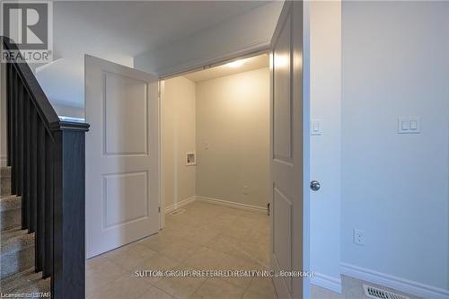 357 Kennington Way, London, ON - Indoor Photo Showing Other Room