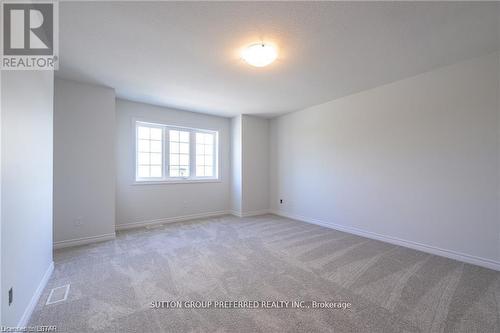 357 Kennington Way, London, ON - Indoor Photo Showing Other Room