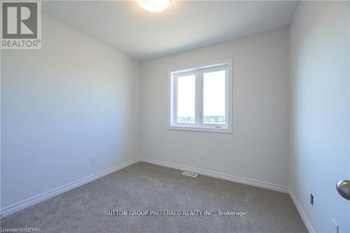 357 Kennington Way, London, ON - Indoor Photo Showing Other Room