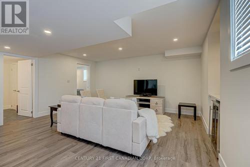 1318 Red Pine Crossing, London, ON - Indoor