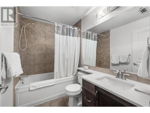 654 Cook Road Unit# 418, Kelowna, BC - Indoor Photo Showing Bathroom