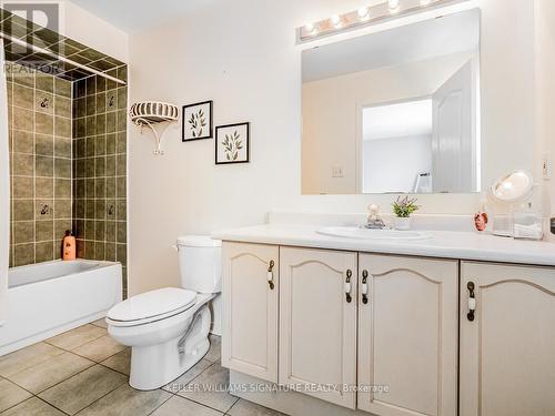 8 Thunderbird Trail, Brampton (Sandringham-Wellington), ON - Indoor Photo Showing Bathroom