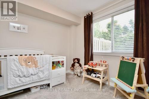 11 - 53 Ferndale Drive S, Barrie (Ardagh), ON - Indoor Photo Showing Bedroom