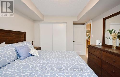 11 - 53 Ferndale Drive S, Barrie (Ardagh), ON - Indoor Photo Showing Bedroom