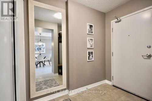 11 - 53 Ferndale Drive S, Barrie (Ardagh), ON - Indoor Photo Showing Other Room