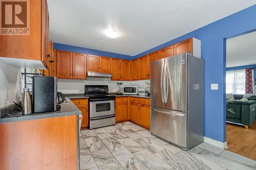 14 Potters Way, Woodstock, ON - Indoor Photo Showing Kitchen