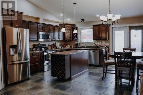 10407 114A Avenue, Fort St. John, BC - Indoor Photo Showing Kitchen