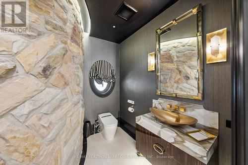 15466 The Gore Road, Caledon, ON - Indoor Photo Showing Bathroom