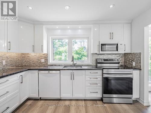 99 Mercury Road, Toronto (West Humber-Clairville), ON - Indoor Photo Showing Kitchen With Upgraded Kitchen