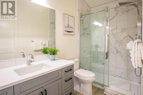 4926 Timber Ridge  Road Unit# 16, Windermere, BC - Indoor Photo Showing Bathroom