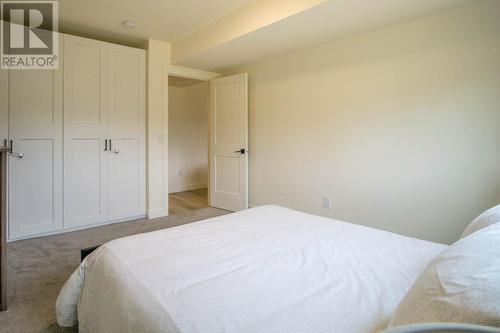 4926 Timber Ridge  Road Unit# 16, Windermere, BC - Indoor Photo Showing Bedroom