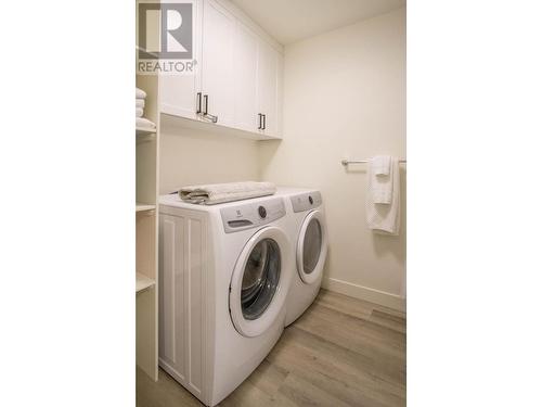 4926 Timber Ridge  Road Unit# 16, Windermere, BC - Indoor Photo Showing Laundry Room