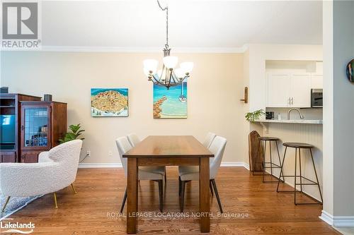 19 - 110 Napier Street, Blue Mountains, ON - Indoor Photo Showing Dining Room