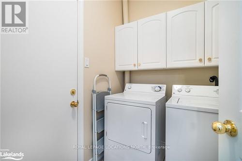 19 - 110 Napier Street, Blue Mountains, ON - Indoor Photo Showing Laundry Room