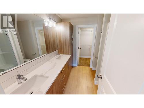 331 Legacy Lookout, Cranbrook, BC - Indoor Photo Showing Bathroom