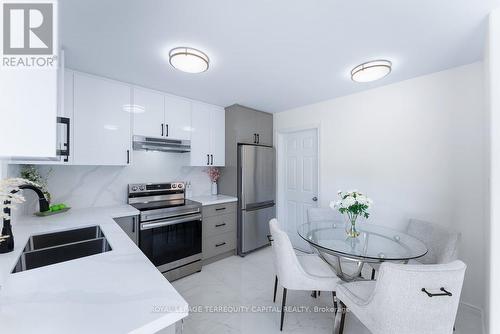 39 Forest Dale Drive, Barrie (Little Lake), ON - Indoor Photo Showing Kitchen With Double Sink