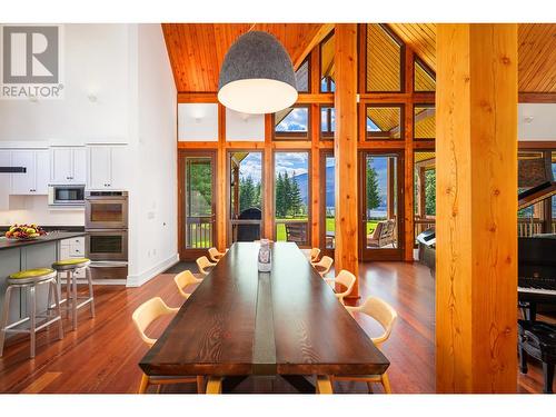 4785 Airport Way, Revelstoke, BC - Indoor Photo Showing Dining Room