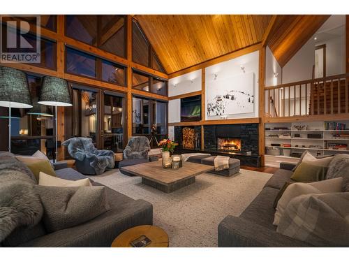 4785 Airport Way, Revelstoke, BC - Indoor Photo Showing Living Room With Fireplace