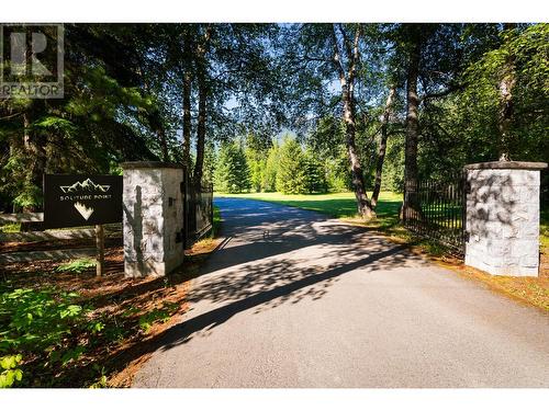 4785 Airport Way, Revelstoke, BC - Outdoor