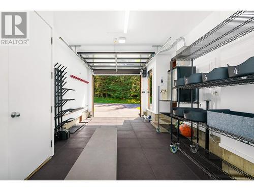 4785 Airport Way, Revelstoke, BC - Indoor Photo Showing Garage