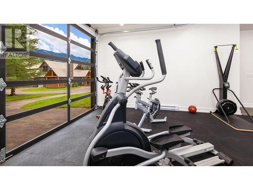 4785 Airport Way, Revelstoke, BC - Indoor Photo Showing Gym Room