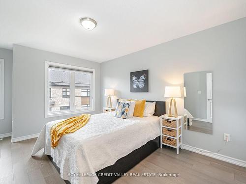 14-200 Veterans Dr N, Brampton, ON - Indoor Photo Showing Bedroom