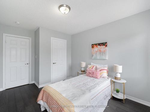 14-200 Veterans Dr N, Brampton, ON - Indoor Photo Showing Bedroom