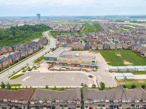 14-200 Veterans Dr N, Brampton, ON - Outdoor With View