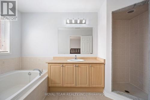 60 White Beach Crescent, Vaughan (Patterson), ON - Indoor Photo Showing Bathroom