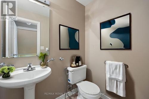 7173 Village Walk, Mississauga (Meadowvale Village), ON - Indoor Photo Showing Bathroom