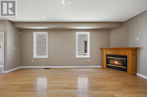 7173 Village Walk, Mississauga (Meadowvale Village), ON - Indoor With Fireplace