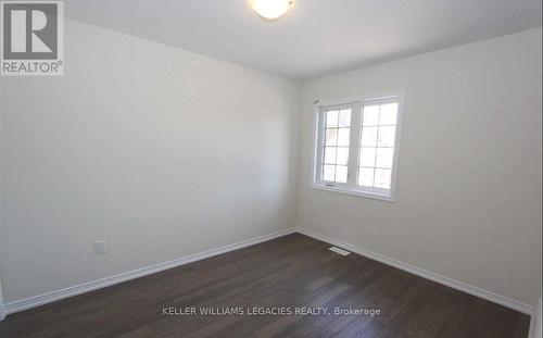 8607 Chickory Trail, Niagara Falls, ON - Indoor Photo Showing Other Room