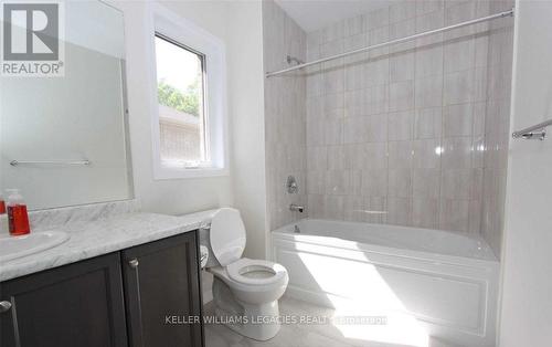 8607 Chickory Trail, Niagara Falls, ON - Indoor Photo Showing Bathroom