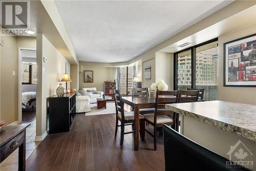 200 Bay Street Unit#1102, Ottawa, ON - Indoor Photo Showing Dining Room