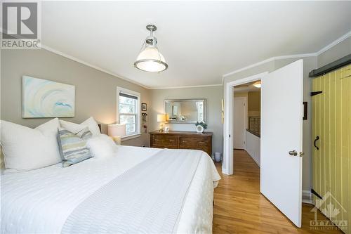 206 Sanford Avenue, Ottawa, ON - Indoor Photo Showing Bedroom