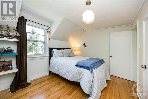 206 Sanford Avenue, Ottawa, ON - Indoor Photo Showing Bedroom