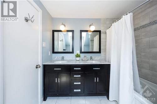 206 Sanford Avenue, Ottawa, ON - Indoor Photo Showing Bathroom