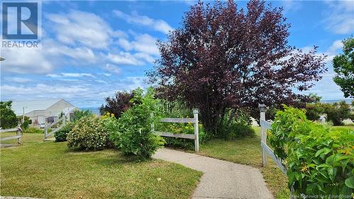 37 St-Pierre E Boulevard, Caraquet, NB - Outdoor