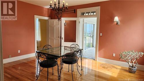 37 St-Pierre E Boulevard, Caraquet, NB - Indoor Photo Showing Dining Room