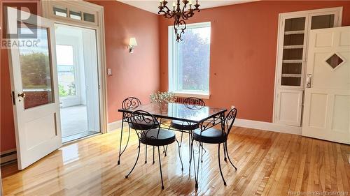 37 St-Pierre E Boulevard, Caraquet, NB - Indoor Photo Showing Dining Room