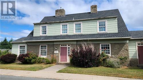 37 St-Pierre E Boulevard, Caraquet, NB - Outdoor With Facade