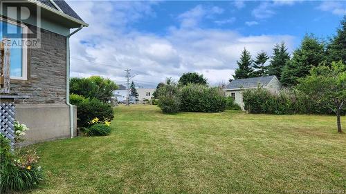 37 St-Pierre E Boulevard, Caraquet, NB - Outdoor