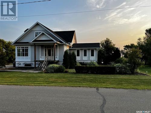 1306 Assiniboia Avenue, Grenfell, SK - Outdoor With Facade