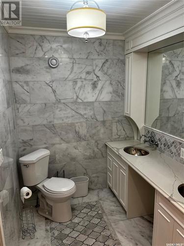 1306 Assiniboia Avenue, Grenfell, SK - Indoor Photo Showing Bathroom