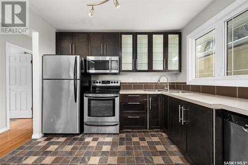 1188 Duffield Crescent, Moose Jaw, SK - Indoor Photo Showing Kitchen With Double Sink