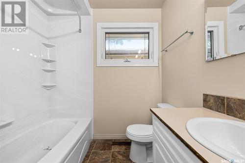 1188 Duffield Crescent, Moose Jaw, SK - Indoor Photo Showing Bathroom